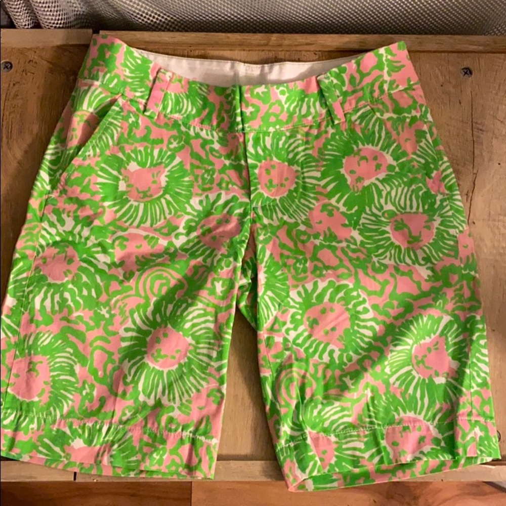 Size 0 longer Lilly Pulitzer shorts